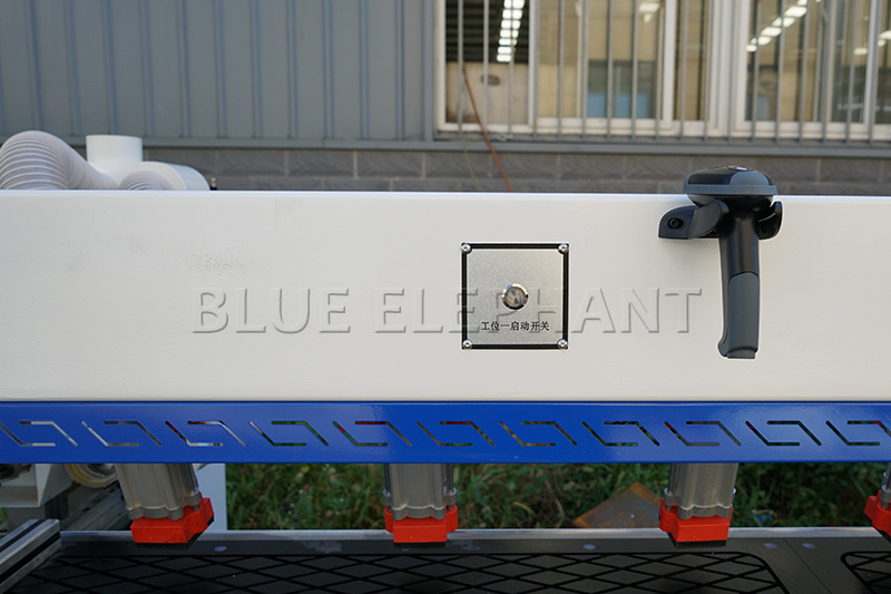 數(shù)控側(cè)孔機