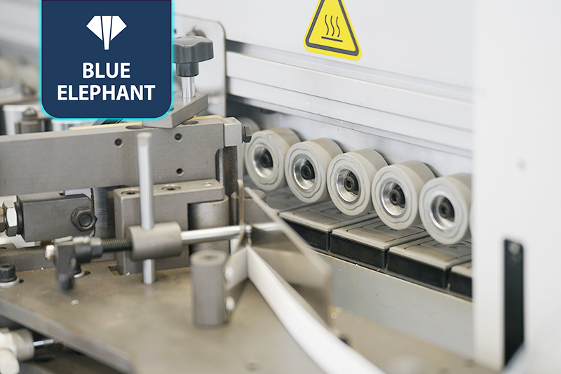 全自動(dòng)封邊機(jī)